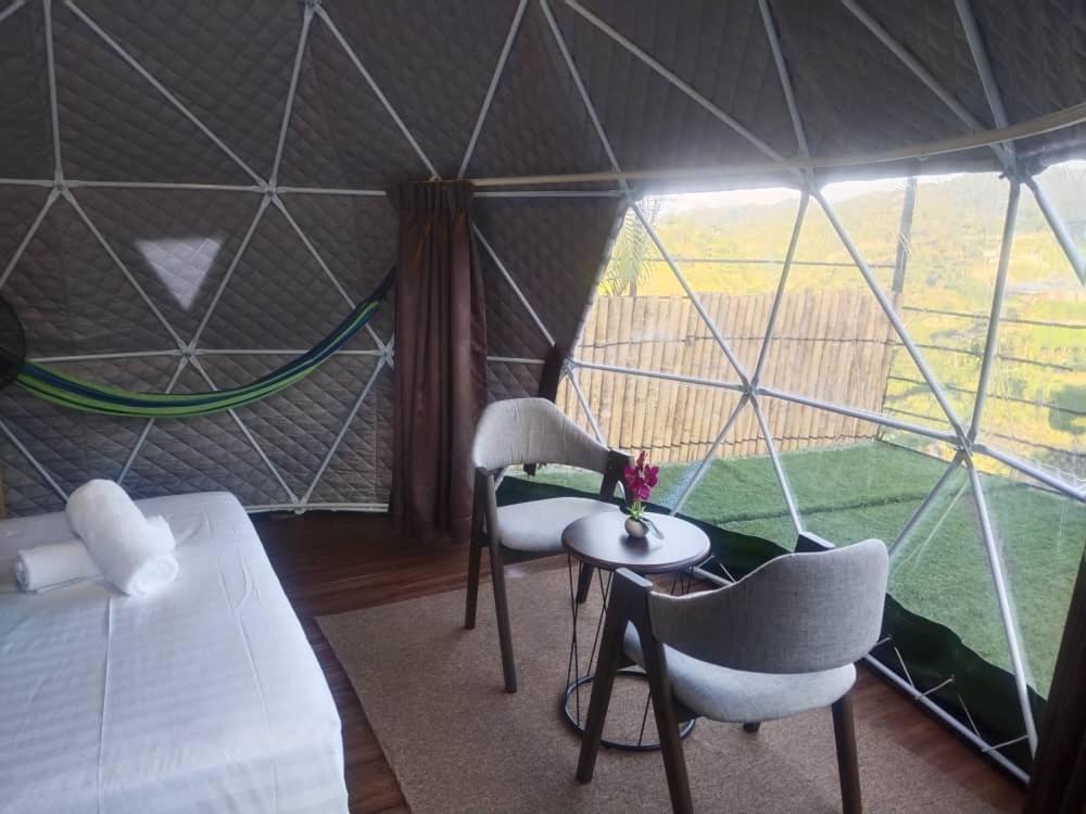 Glamz Hills Hotel Cameron Highlands Bagian luar foto