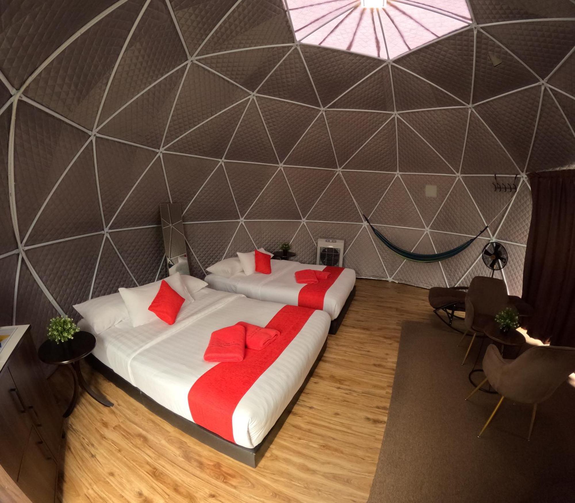 Glamz Hills Hotel Cameron Highlands Bagian luar foto