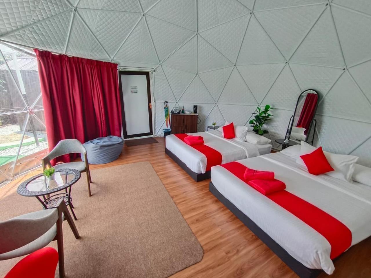 Glamz Hills Hotel Cameron Highlands Bagian luar foto