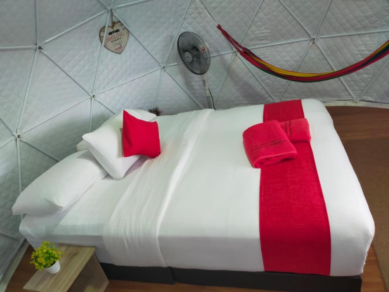 Glamz Hills Hotel Cameron Highlands Bagian luar foto
