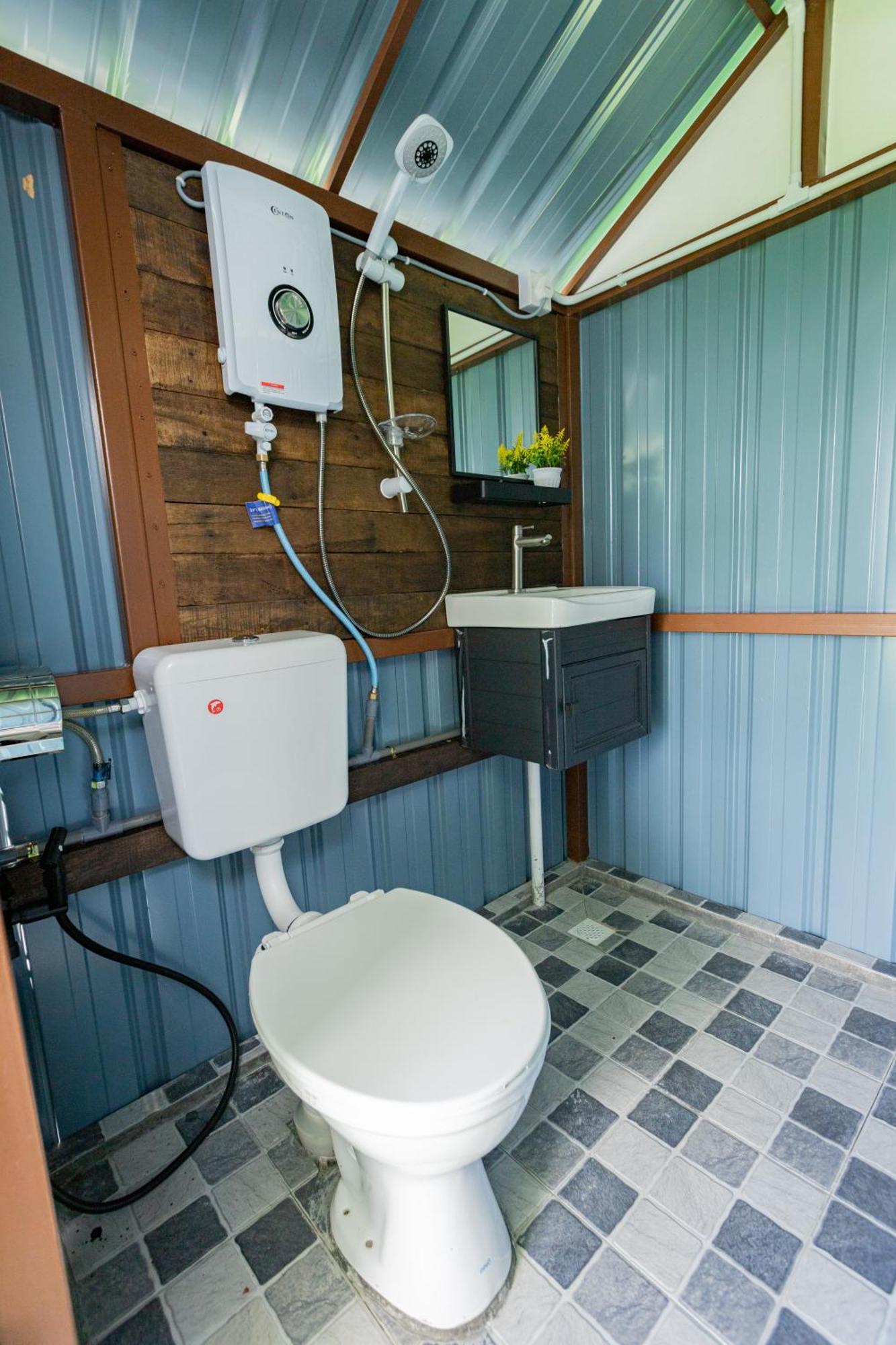 Glamz Hills Hotel Cameron Highlands Bagian luar foto